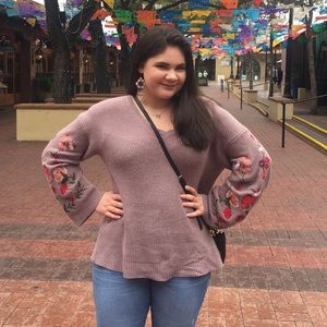 American Eagle Sweater